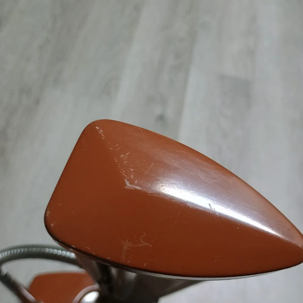 Brown Metal Vintage Desk Banker Lamp Fluerosecent Push Button UL E69325